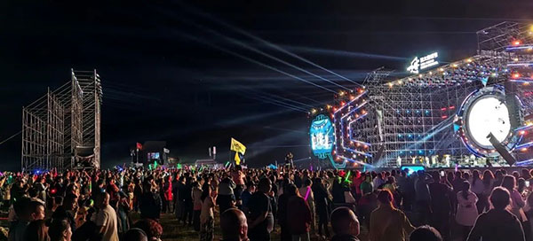 2023内蒙古•亚太音乐节”圆满收官!开元棋牌app“燃情盛夏放歌草原”—“(图8) 2023内蒙古•亚太音乐节”圆满收官!开元棋牌app“燃情盛夏放歌草原”—“(图8)