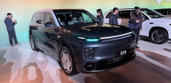 舰D19和D99首发详解开元棋牌app零跑双旗(图2)