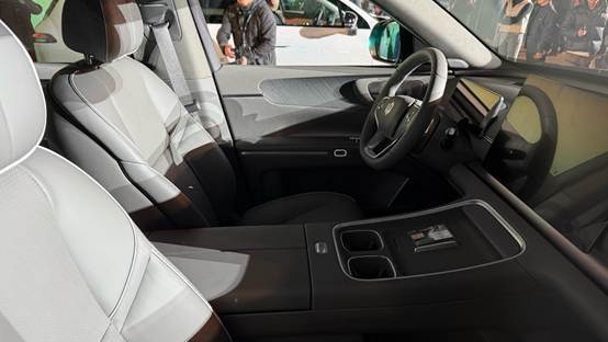 舰D19和D99首发详解开元棋牌app零跑双旗(图3)